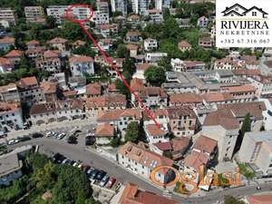 Opremljen dvosoban stan pogled na more Herceg Novi centar